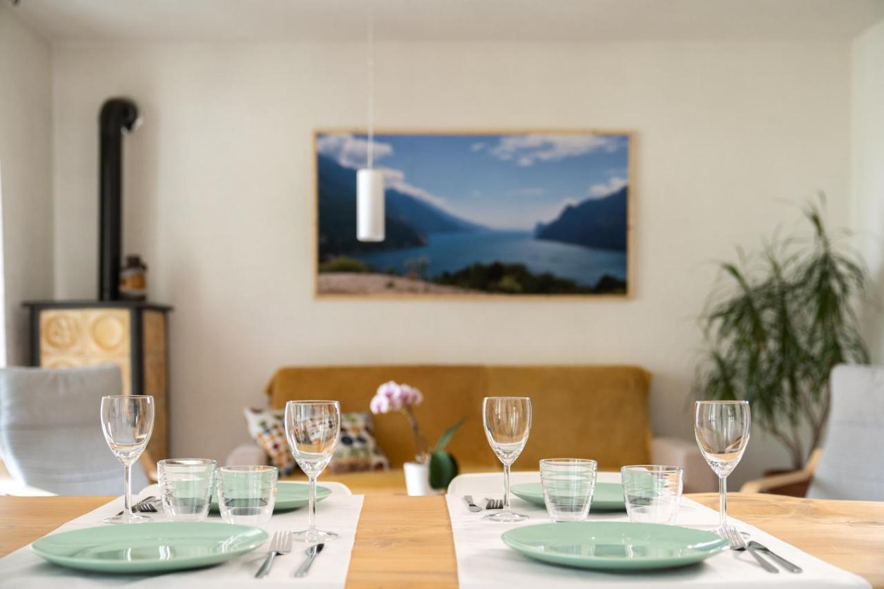 Apartments Leonardi Riva del Garda Oda fotoğraf